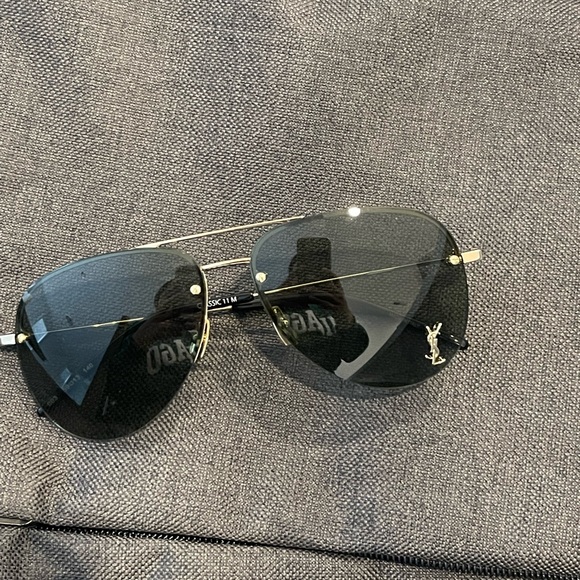 Saint Laurent CLASSIC11M 003 Unisex Sunglass - Picture 15 of 16